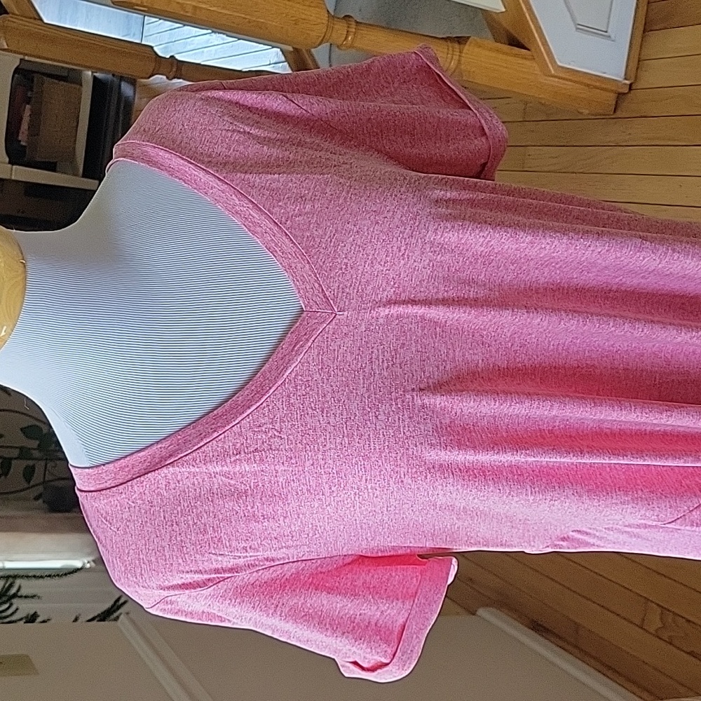 🩷 TEE SHIRT STYLE DRESS - Picture 2 of 7